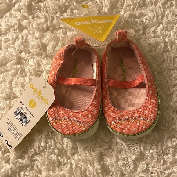 Osh Kosh Baby Girls Slip On Shoes - Picture 9 of 10